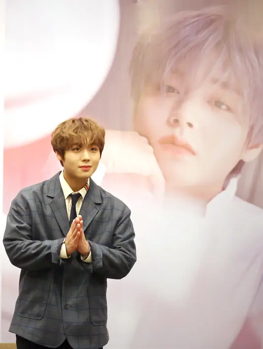 Park Jihoon menggelar fancon pada Sabtu (15/2/2020) di Indonesia Convention Exhibition (ICE) BSD, Tangerang. (Bambang E Ros/Fimela.com)
