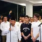 Ketum Partai Gerindra Prabowo Subianto mengenalkan kader baru partainya Mochamad Iriawan alias Iwan Bule. Mantan Ketum PSSI ini digadang-gadang bakal maju di Pemilihan Gubernur Jawa Barat. (Merdeka.com/Muhammad Genantan Saputra)