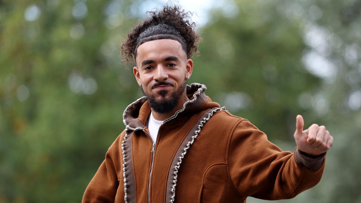 Bek Andalan Diminati Juventus, Chelsea Bakal Pagari Malo Gusto