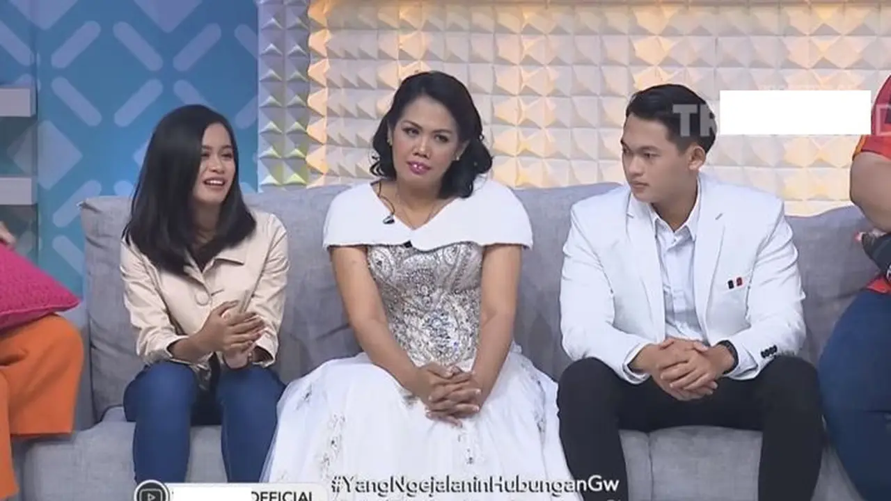 Elly Sugigi