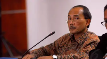 Budi Mulya menjalani persidangan dengan agenda mendengarkan saksi ahli di Pengadilan Tipikor, Jakarta, Senin (5/5/14). (Liputan6.com/Miftahul Hayat)