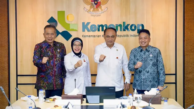 Menkop Budi Arie saat menerima audiensi Kepala Badan Pusat Statistik (BPS) Amalia Adininggar Widyasanti, Kamis (7/8/2025). (Foto: Liputan6.com/Tira Santia)