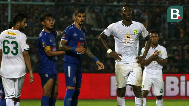 Arema FC vs Persebaya Surabaya