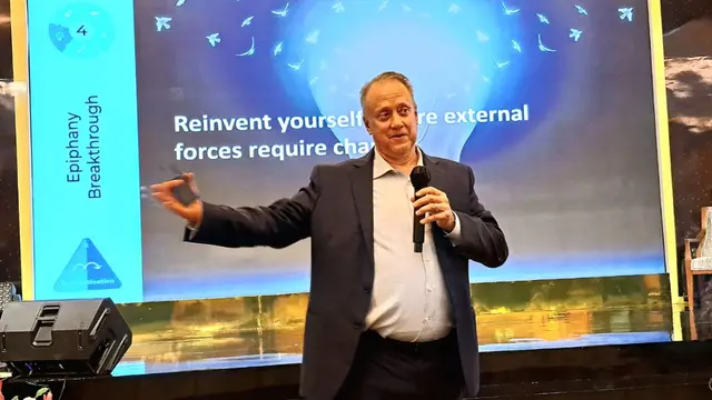 David M.R. Covey,  global expert terkemuka dalam bidang Leadership Development
