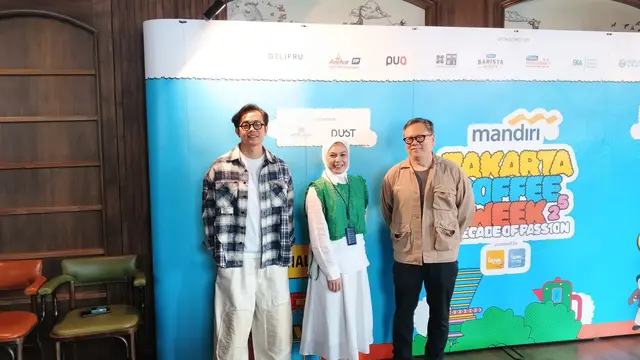 Poto bersama saat konferensi pers Jakarta Coffee Week 2025, Selasa 28 Oktober 2025(Felix, dia, Hendriawan) (dok. Liputan6.com/faqih Nuriman)