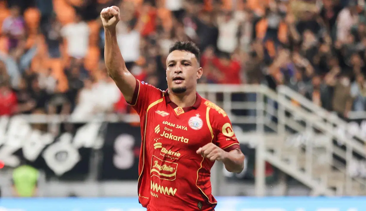 Menit ke-30, Persija memecah kebuntuan, sundulan Alaaeddine Ajaraie membawa Persija unggul 1-0. Tampak dalam foto, pemain tengah Persija, Alaaeddine Ajaraie merayakan golnya saat menjamu PSM Makassar pada laga pekan ke-22 BRI Super League 2025/2026 di Jakarta International Stadium, Jumat (20/2/2026) malam WIB. (Bola.com/Abdul Aziz)