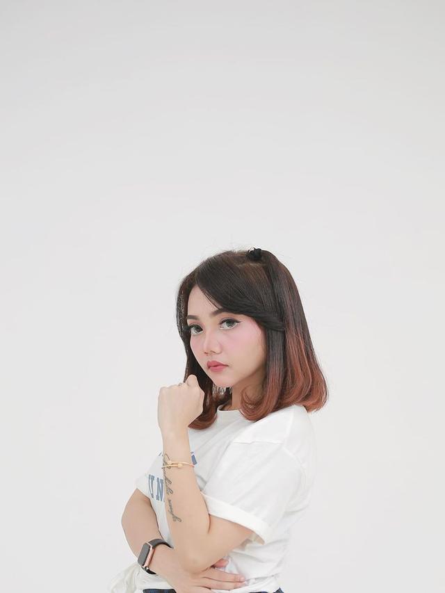 6 Potret Syahiba Saufa, Pedangdut Asal Jawa Timur yang Disebut Mirip Rina Nose