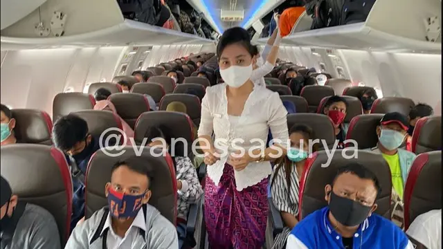 Protes Penumpang soal Tak Ada Jaga Jarak di Pesawat Berbuah Kritikan dan Perundungan