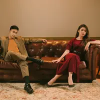 Vidi Aldiano dan Tiara Andini bawakan lagu hits era 2000an jadi lebih fresh. (Dok. Universal Music Inonesia)