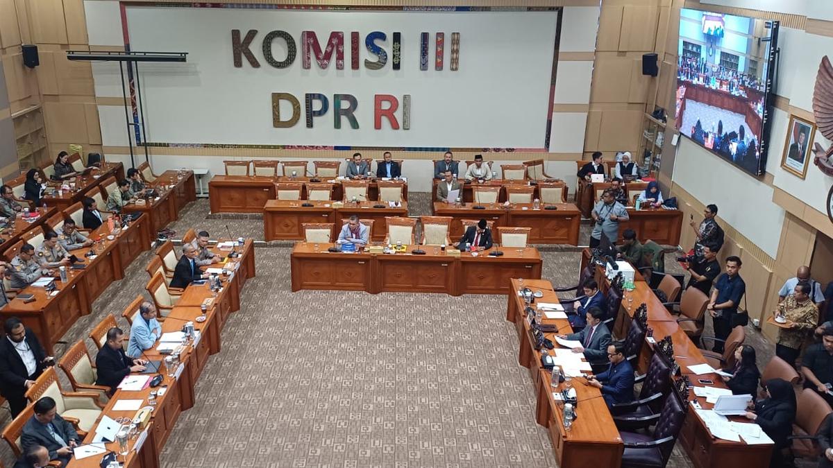 RUU Polri Resmi Disahkan Menjadi Undang-Undang