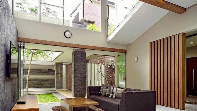 Bukaan maksimal di dalam rumah karya Hbarsitekplus. (dok. Arsitag.com)