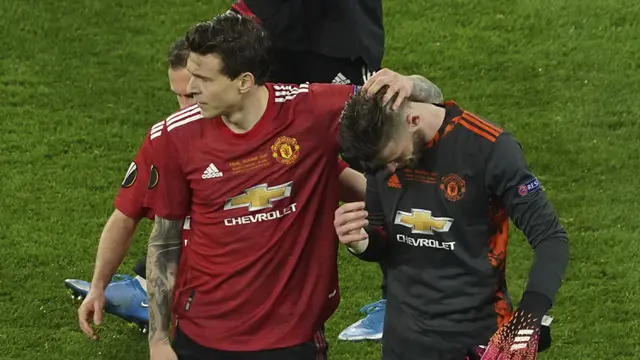 FOTO: Penalti De Gea Gagal, Villarreal Juara Liga Europa 2020/2021 usai Tundukkan Manchester United 12-11 - David De Gea; Victor Lindelof