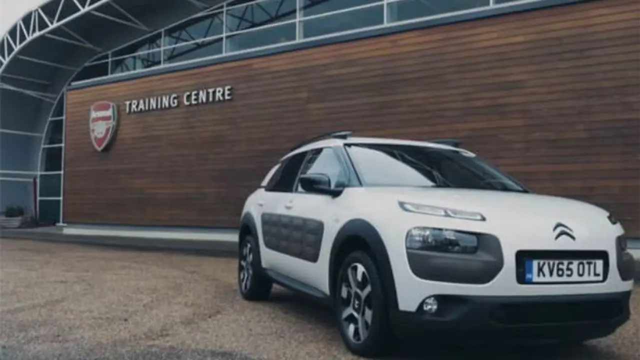 Kampanyekan Airbump, Citroën Kerja Sama dengan Arsenal