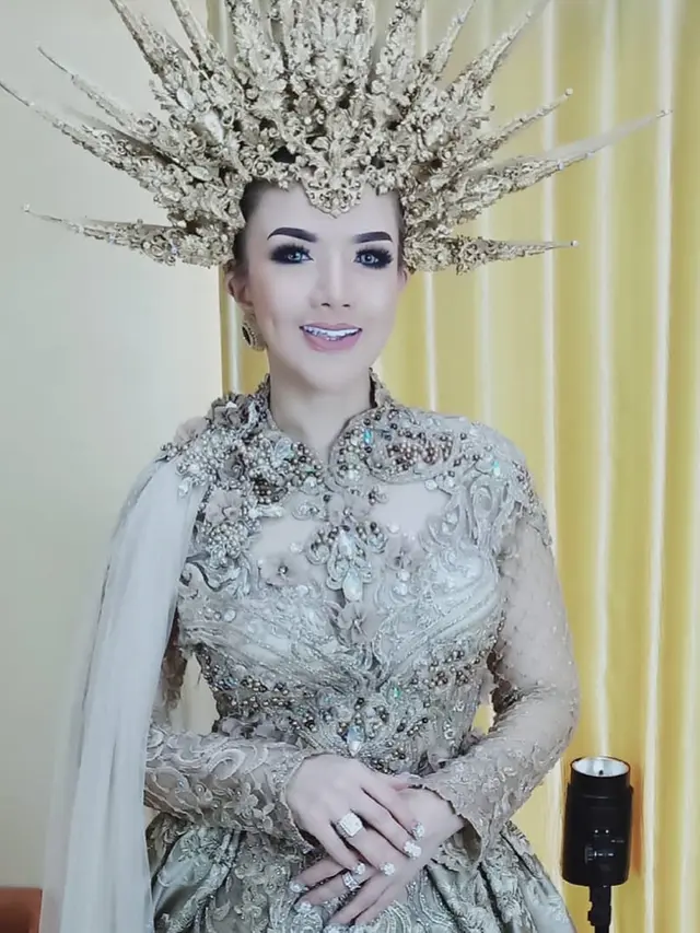 Jadi Model Prewedding, Ini 6 Potret Makeup Natural Barbie Kumalasari
