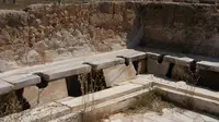 Wabah Mengerikan Peninggalan Bangsa Romawi. Peninggalan situs mandi air panas (Craig Taylor)