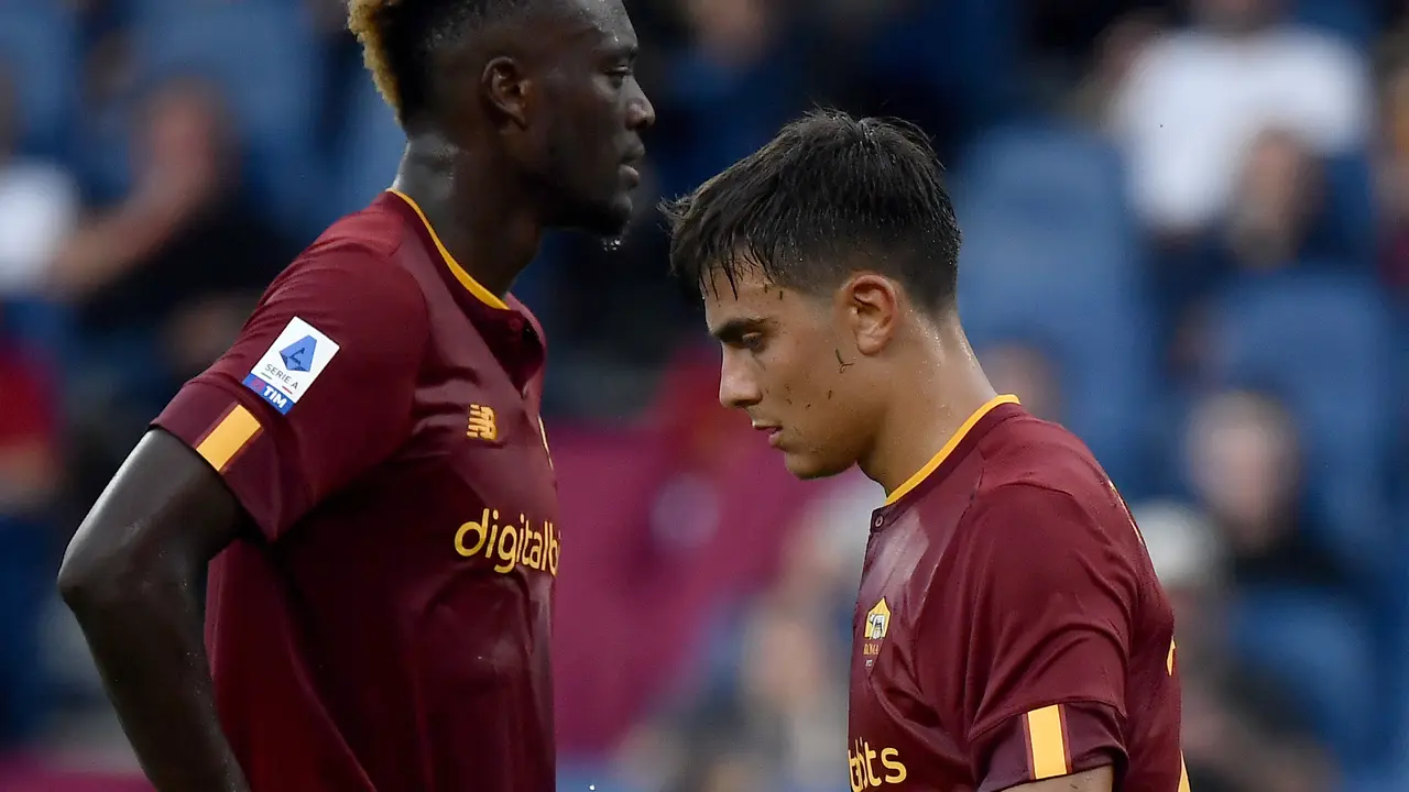 Paulo Dybala dan Tammy Abraham