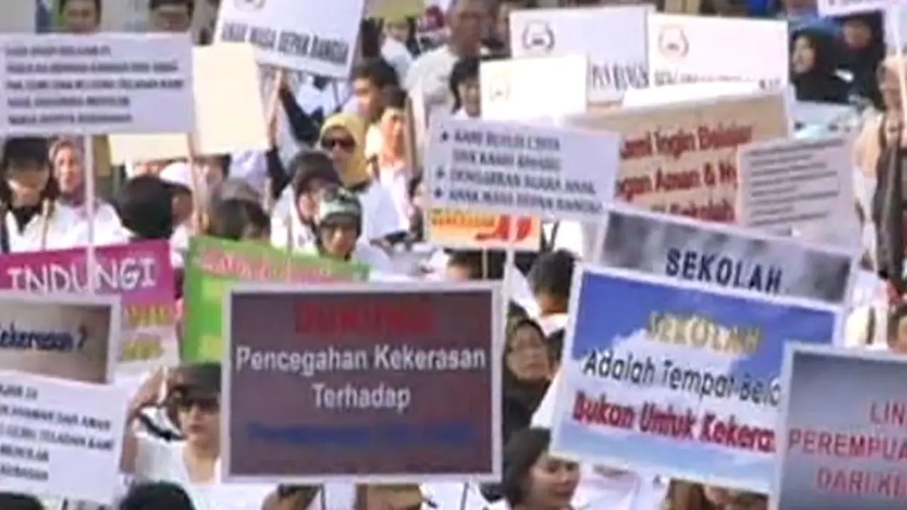 Demo Kekerasan Anak di HI