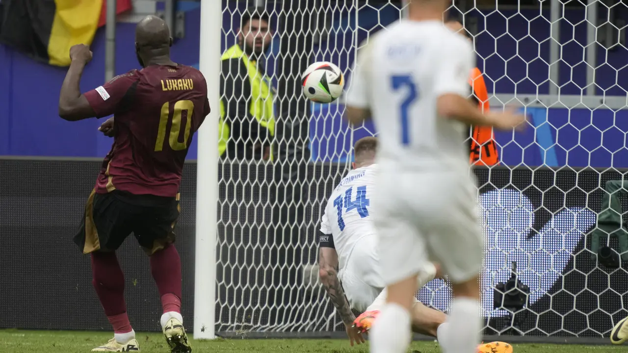 Foto: Dua Gol Romelu Lukaku Digagalkan VAR, Belgia Takluk dari Slovakia di Euro 2024