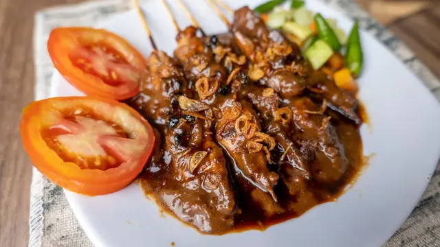 sate madura