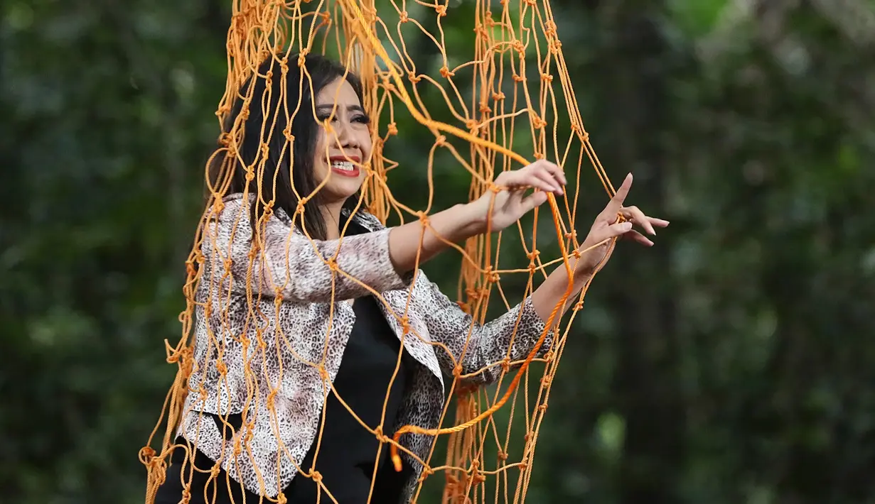 Ibran sudah menjalani operasi dan tranfusi darah, sehingga kondisinya sudah semakin membaik. Berat badannya juga sudah mulai kembali normal lagi, dan Asri pun sangat bersyukur dengan hal ini. (Bambang E.Ros/Bintang.com)