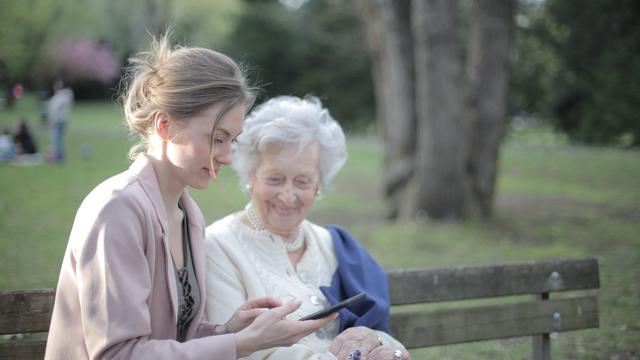 Ilustrasi bersama ibu