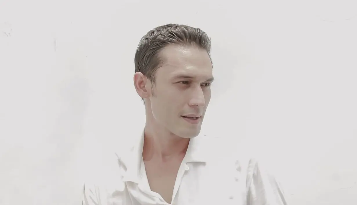 Indra Bruggman Idap Hipertiroid, Akui Berat Badan Turun [Instagram/indrabruggman]