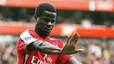 Arsenal's Ivorian defender Emmanuel Eboue celebrates scoring the third goal during their Premier League match against Blackburn at the Emirates Stadium, London, on March 14, 2009. AFP PHOTO / Glyn Kirk