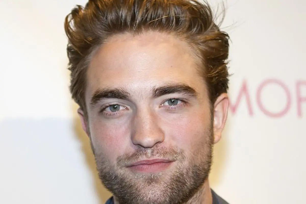 [Bintang] Robert Pattinson
