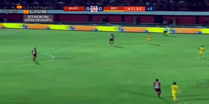 VIDEO: Gol Fantastis Yabes Roni ke Gawang Bhayangkara FC