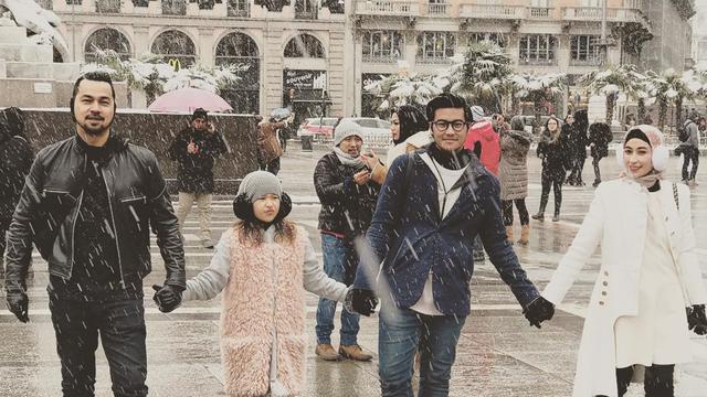 12 Tahun Bersama, Ini 6 Momen Manis Sultan Djorghi dan Annisa