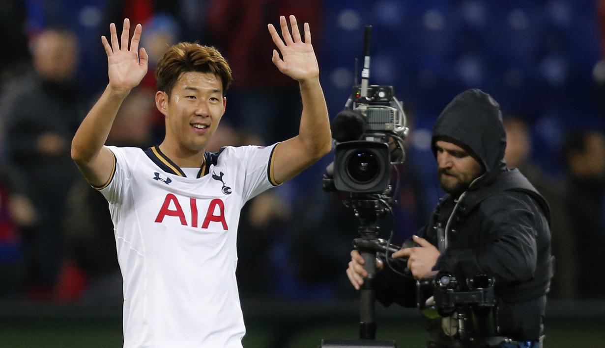 Pemain Tottenham, Heung-min Son mencetak satu-satunya gol kemenangan pada laga melawan CSKA Moskow grup E di CSKA Stadium, Moskow, Rabu (28/9/2016).  (Reuters/Maxim Zmeyev)