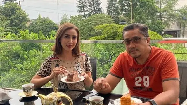 Dede Yusuf dan Istri