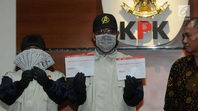 Barang Bukti Dugaan Korupsi Impor Bawang Putih