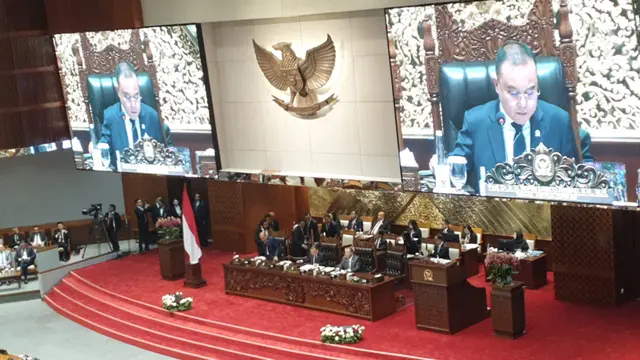 Rapat Paripurna DPR mengesahkan revisi UU BUMN menjadi undang-undang pada Selasa (4/2/2025).