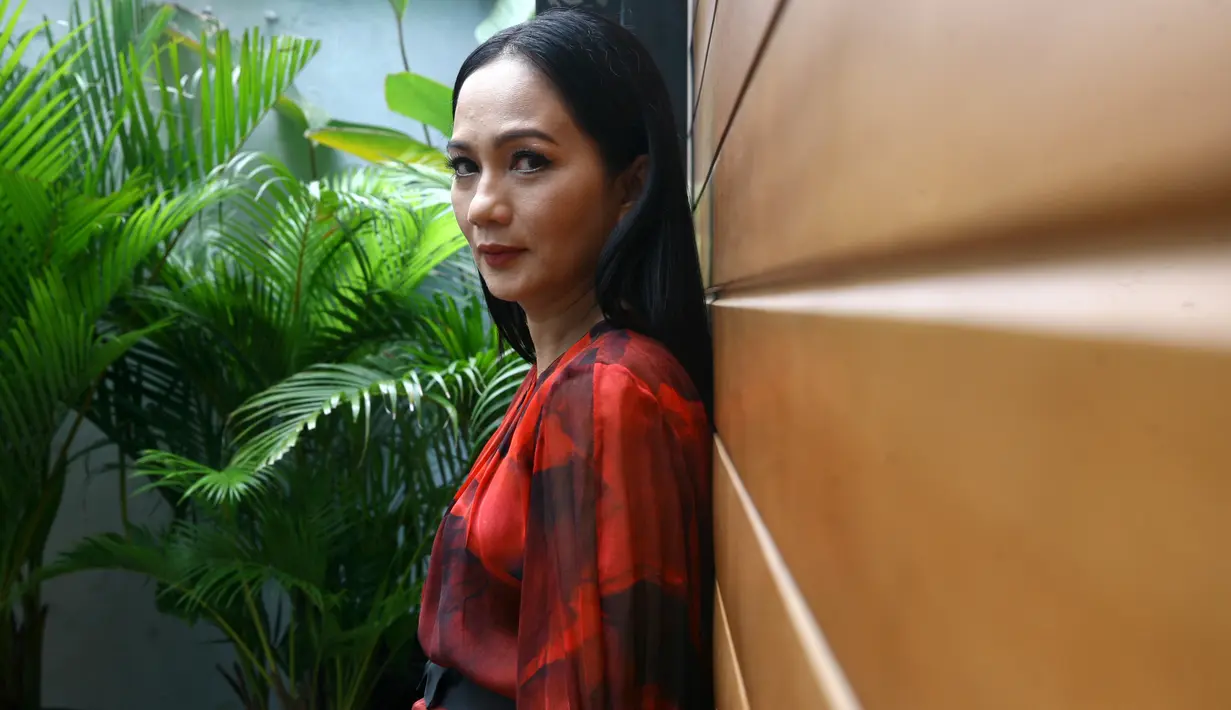 Untuk kesekian kalinya, diva pop asal Malaysia, Sheila Majid akan menggelar konser di Indonesia. Konsernya kali ini juga dijadikan sebagai ajang memperkenalkan album terbaru yang berjudul Boneka. (Nurwahyunan/Bintang.com)