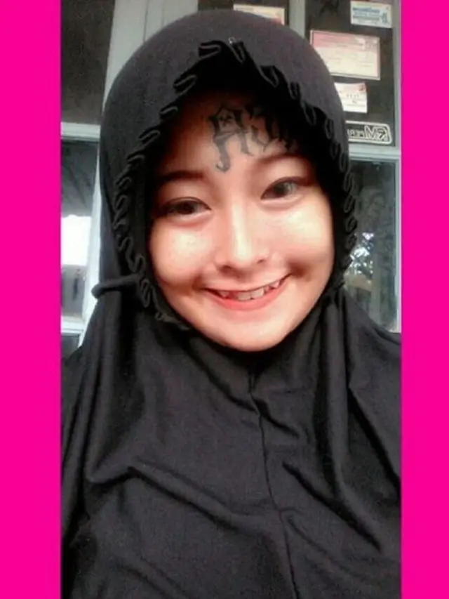 [Bintang] Berhijab tapi Bertato, Cerita Hijrah Mantan Anak Punk Ini Jadi Viral