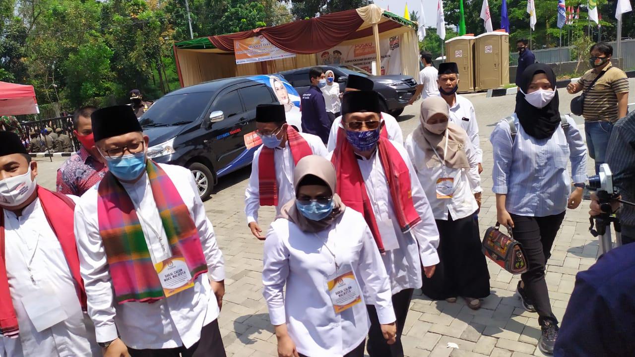 Anak Wakil Presiden Ma'aruf Amin, Siti Nur Azizah, bersama Ruhamaben, menjadi pasangan bakal calon wali kota dan wakil wali kota kedua, mendaftarkan diri ke KPU