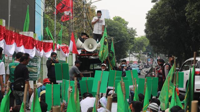 Front Kader Penyelamat Partai (FKPP) melakukan aksi di depan Gedung Partai Persatuan Pembangunan (PPP) (Istimewa)