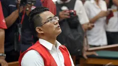 Ahmad Imam Al Hafitd menjalani sidang lanjutan di Pengadilan Negeri Jakarta Pusat, Selasa (11/11/2014) (Liputan6.com/Panji Diksana)
