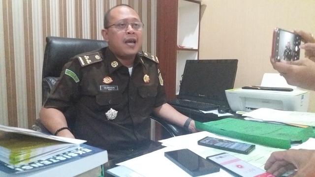 Kepala Seksi Penerangan Hukum Kejati Sulsel, Salahuddin menegaskan jika kasusdugaan suap DAK Bulukumba sudah naik ke tahap penyidikan (Liputan6.com/ Eka Hakim)