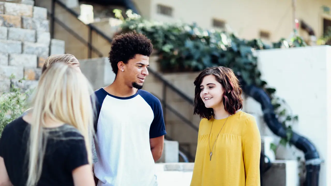 3 Tipe Gebetan di Zaman ABG, Kamu Pasti Pernah Punya!