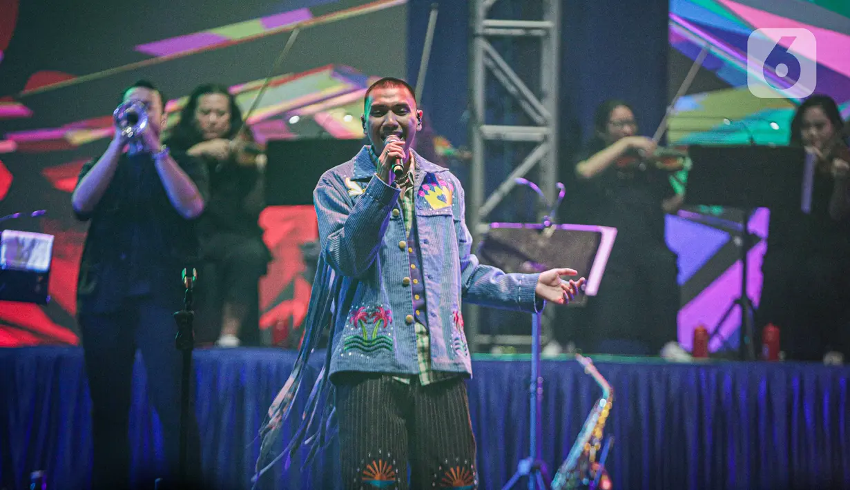 Usai menyanyikan Mencuri Hati, RAN melanjutkan sederet lagu hits lainnya seperti Warna Warni Dunia, Selamat Pagi, dan Hanya Untukmu’ yang mana lagu-lagu tersebut merupakan lagu populernya di tahun 2008. (Liputan6.com/Faizal Fanani)
