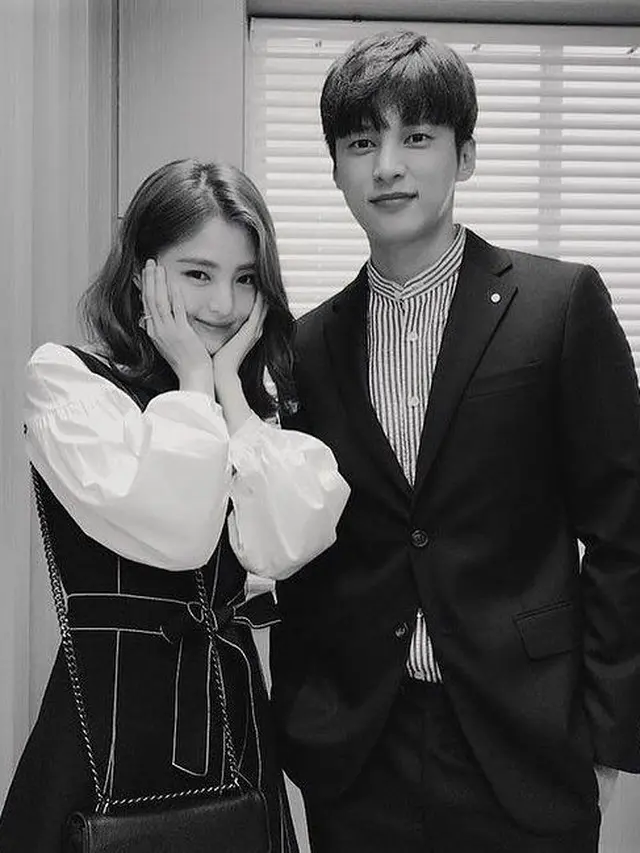 Han So Hee dan Yoon Sun Woo - REUNITED WORLDS
