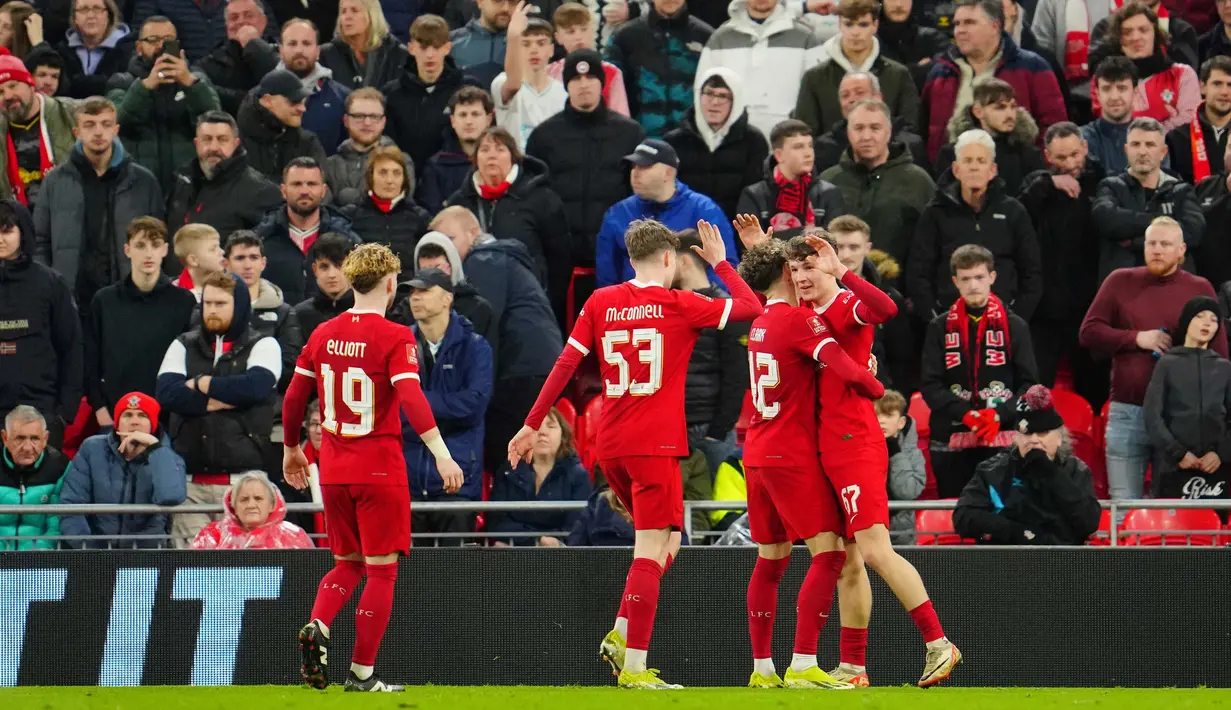 Kemenangan atas Southampton mengantar The Reds melaju ke perempat final Piala FA. (AP Photo/Jon Super)