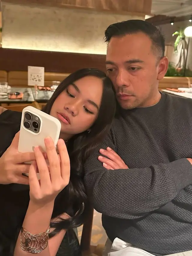 The Baldys adakan Dinner untuk Ulang Tahun Baldy Mulya (Instagram/@riafinola)