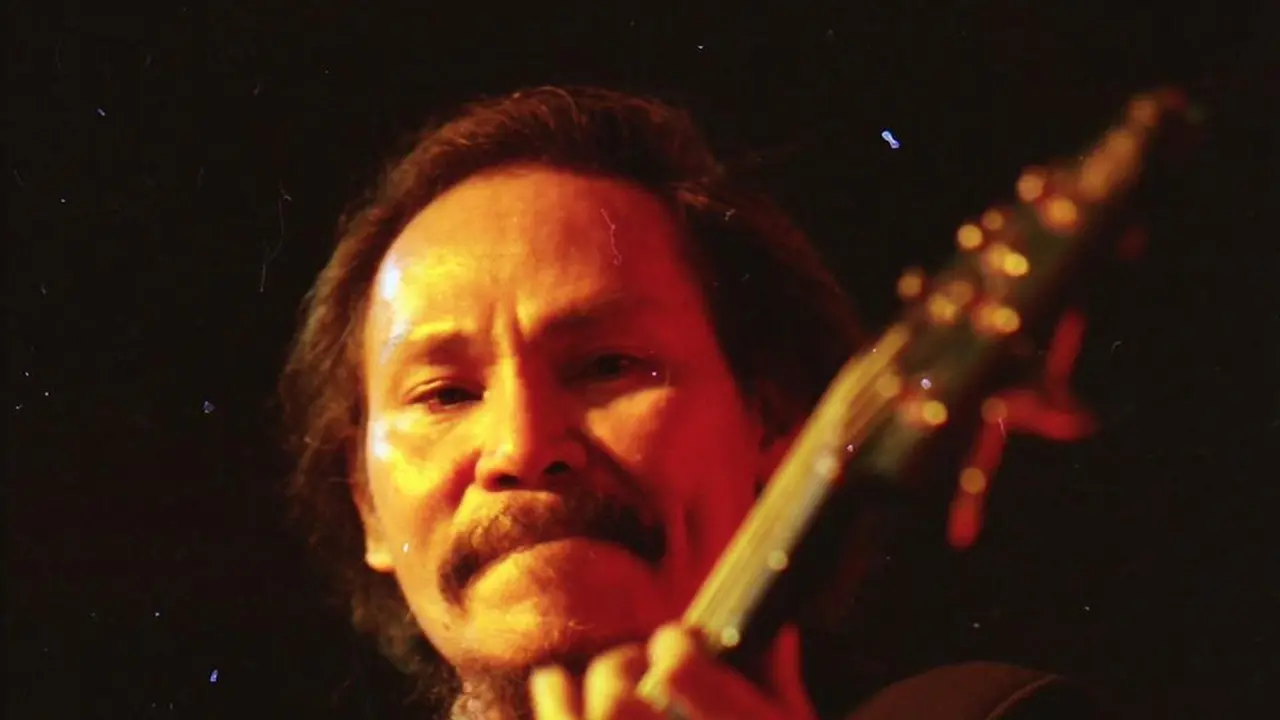 Benny Likumahuwa (https://www.instagram.com/p/CBMuz9lDTFC/)