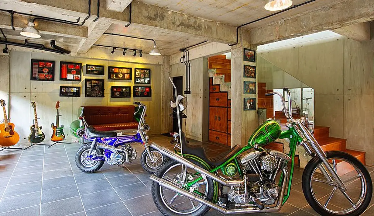 Rumah Cella Kotak (Instagram/cellanadalam)