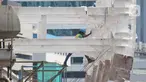 Pekerja melakukan aktivitas pembangunan dan pemasangan penyangga Stasiun LRT di Jalan HR Rasuna Said, Jakarta, Sabtu (30/11/2019). Per 22 November 2019, secara keseluruhan progres pembangunan Kereta Light Rapid Transit (LRT) sudah mencapai 67,56 persen. (Liputan6.com/Helmi Fithriansyah)