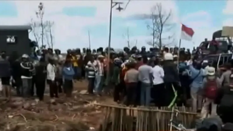 VIDEO: Ribuan Warga di Kalimantan Usir Eks Gafatar dari Kampung