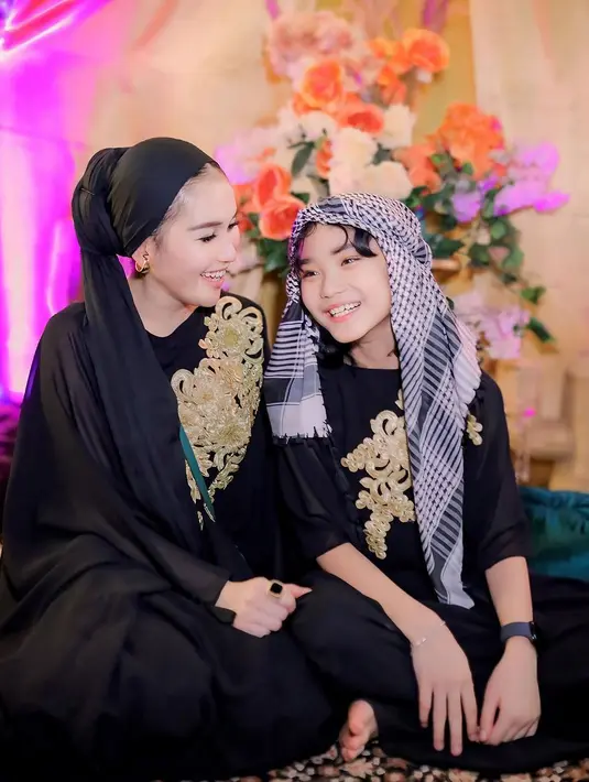 Ayu Ting Ting dan Bilqis. [Foto: Instagram/ayutingting92]